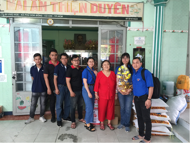 HÀNH TRÌNH LAN TỎA YÊU THƯƠNG ĐẦU TIÊN CỦA TBSG….