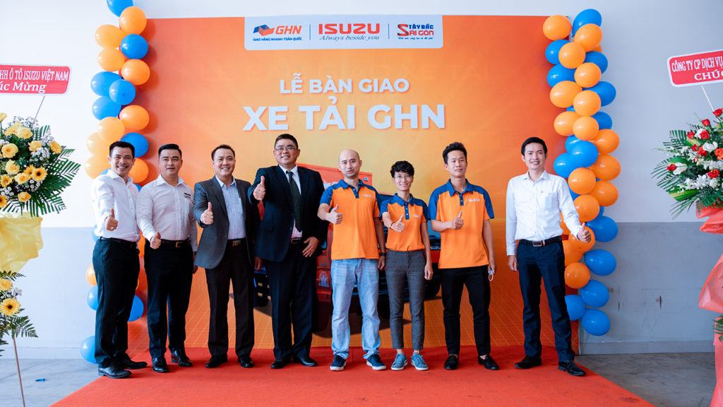 Lễ bàn giao xe GHN