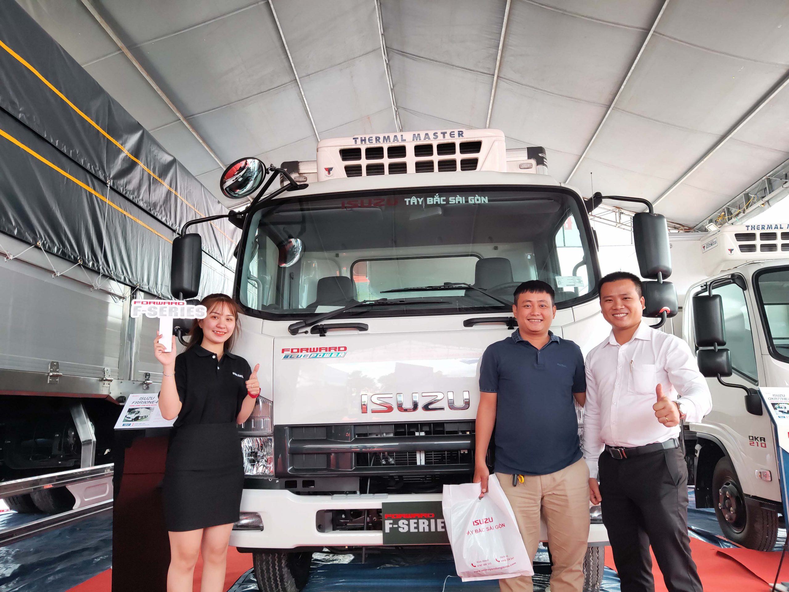 Quà lưu niệm tại sự kiện