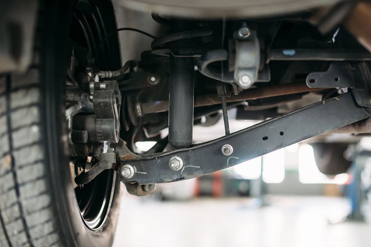 Bộ giảm xóc ô tô