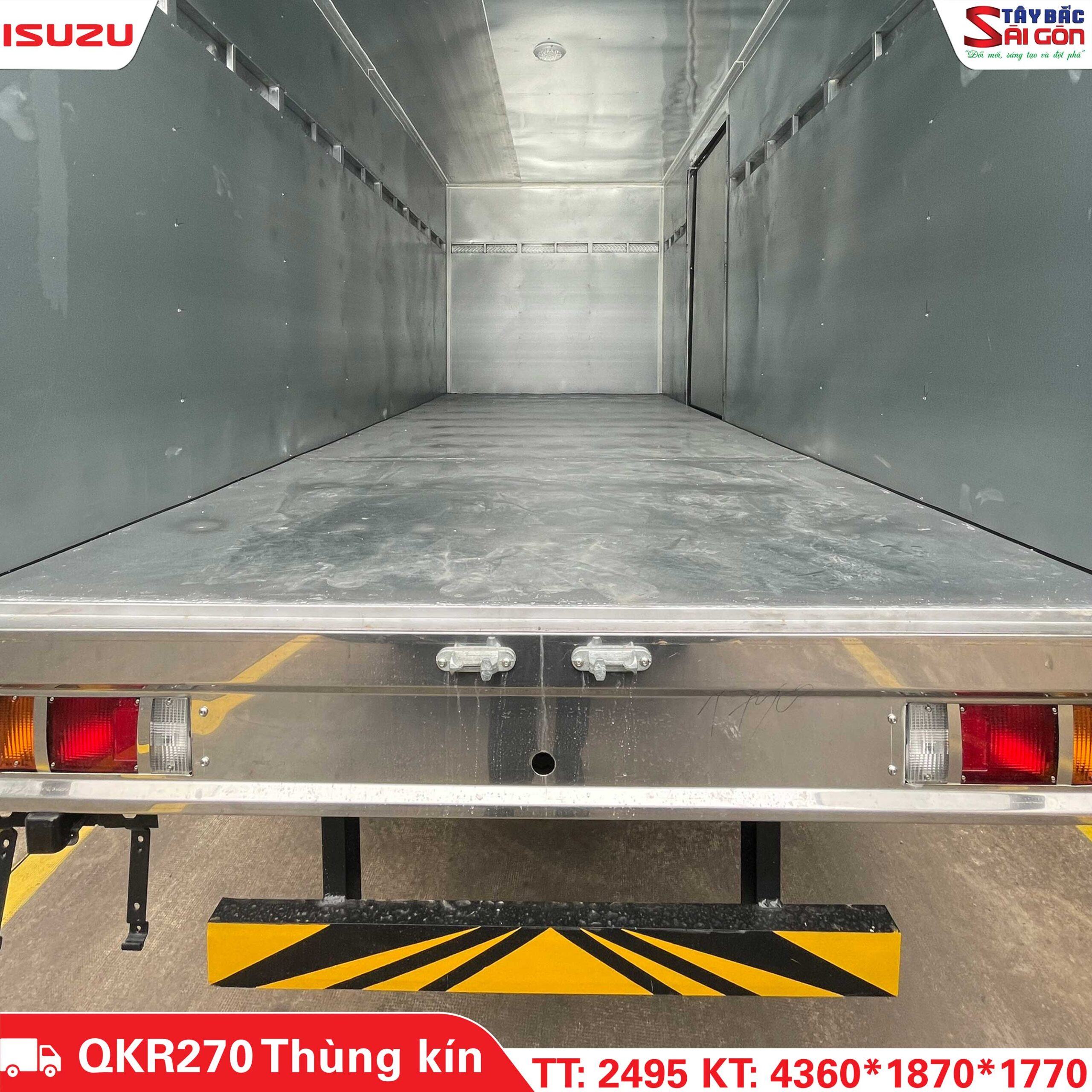 Xe Tải Isuzu QKR270 2.4 Tấn Thùng Kín