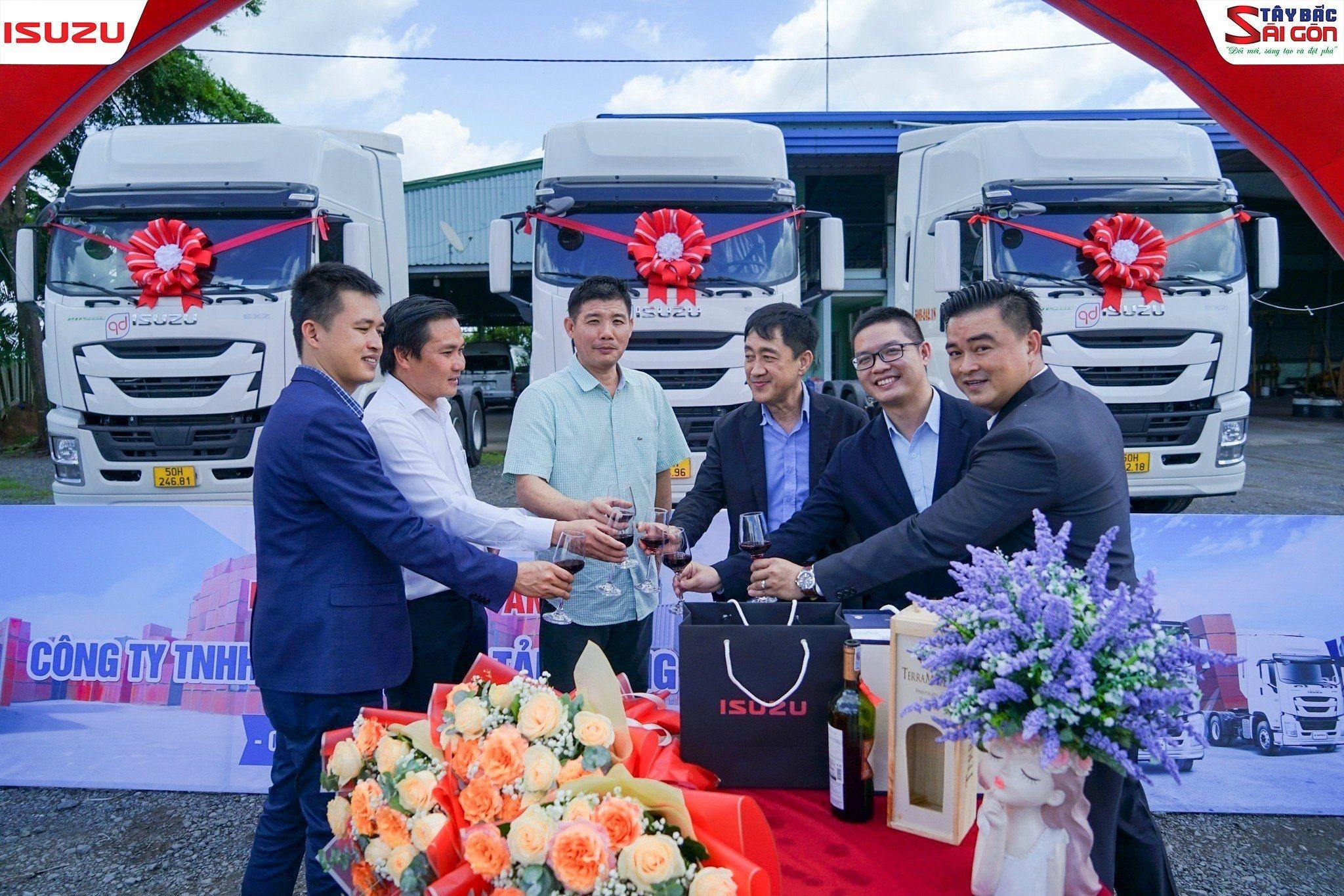 Xe Tải Isuzu 48 Tấn Xe Đầu Kéo EXZ420