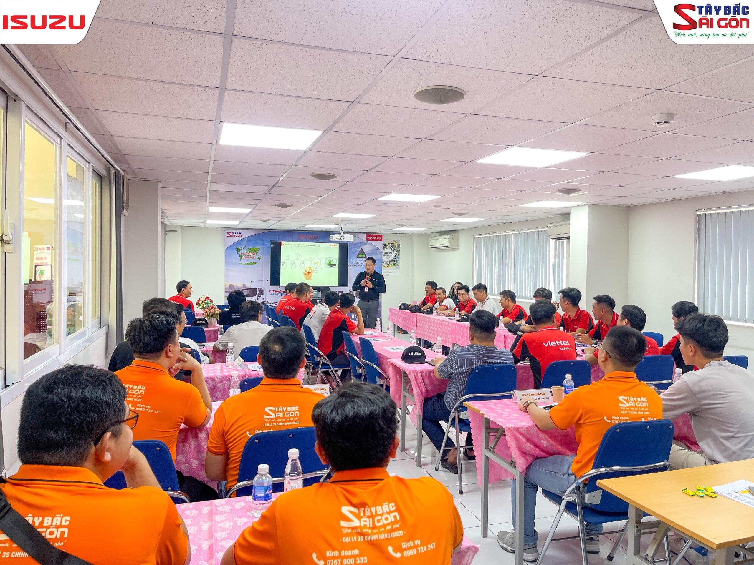 Sự kiện Huấn luyện lái xe An toàn - Tiết kiệm nhiên liệu - Viettel Post