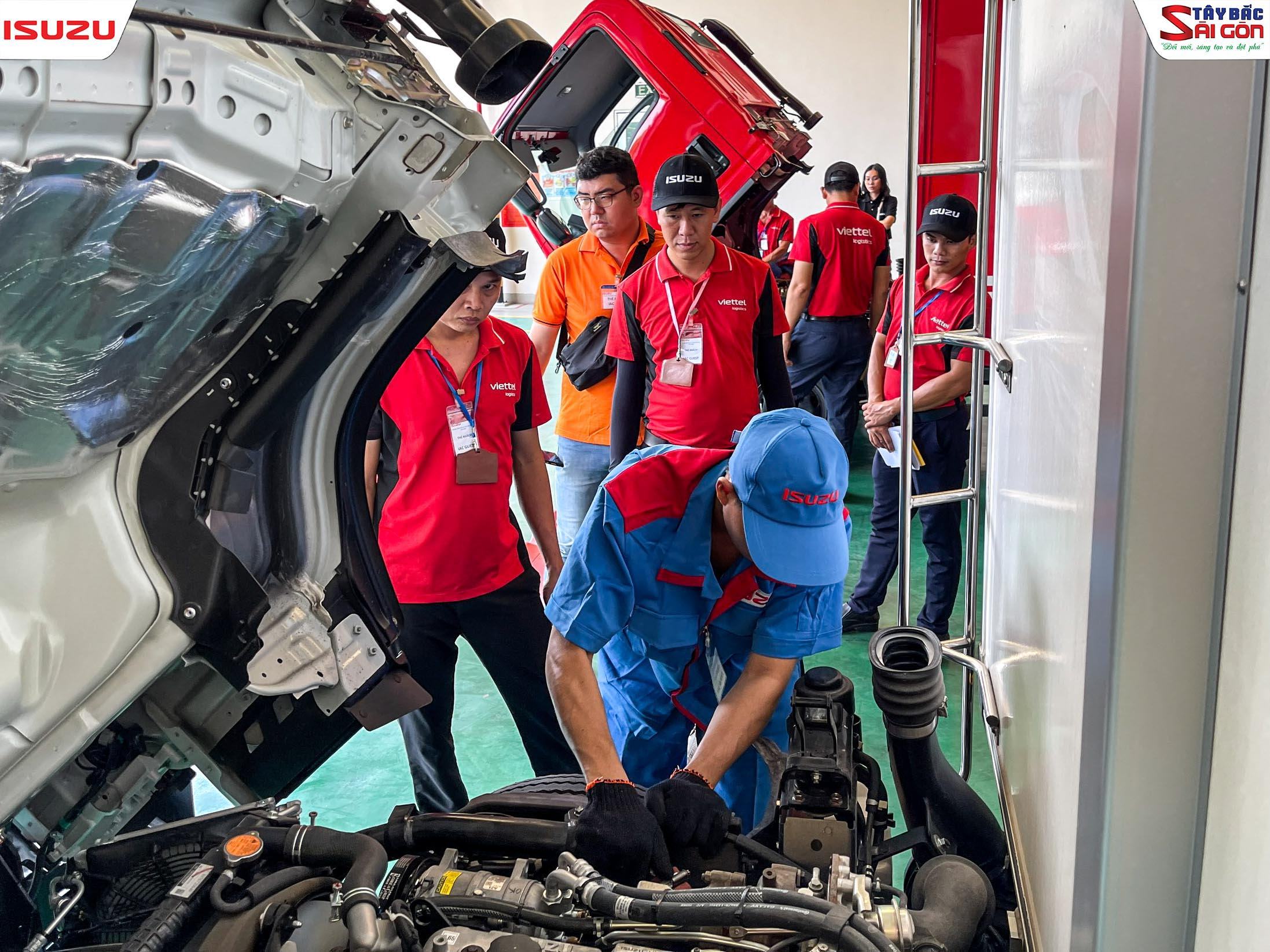 Sự kiện Huấn luyện lái xe An toàn - Tiết kiệm nhiên liệu - Viettel Post