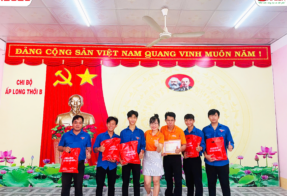 Hành Trình Lan Tỏa Yêu Thương: Iuszu Tây Bắc Sài Gòn Đến Với Xã Long Thuận và Những Mái Ấm Thân Thương