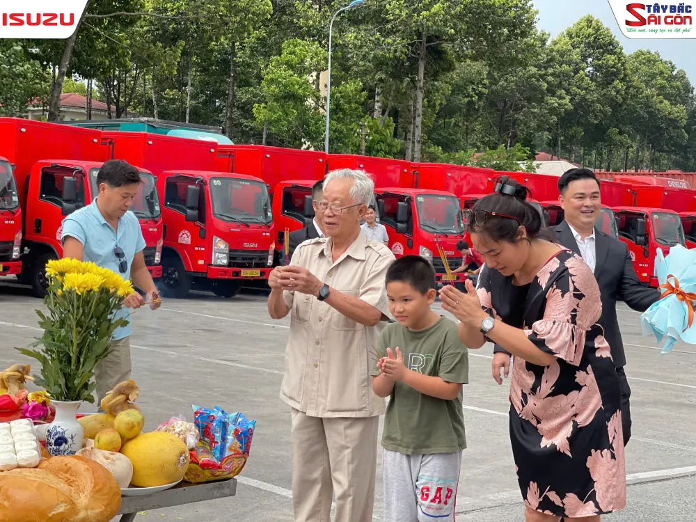 Hình ảnh tại buổi lễ bàn giao