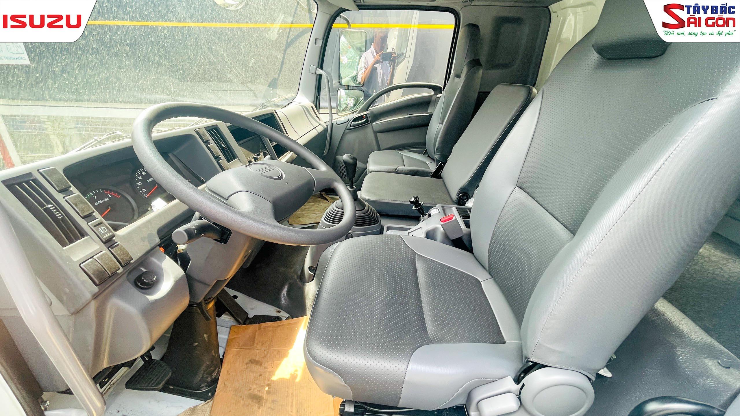 [Đã bán] Xe Tải Isuzu FVM1500 15 Tấn Thùng Mui Bạt (Xe cũ)