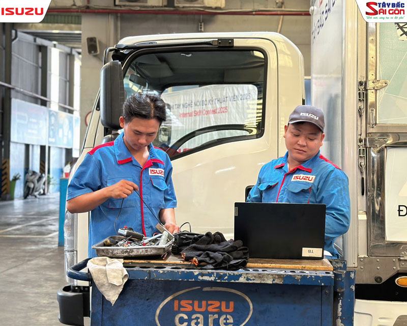 Hội thi tay nghề nội bộ Kỹ Thuật Viên ISUZU Tây Bắc Sài Gòn