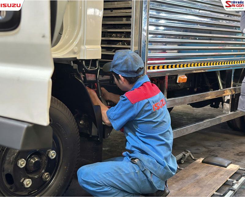 Hội thi tay nghề nội bộ Kỹ Thuật Viên ISUZU Tây Bắc Sài Gòn