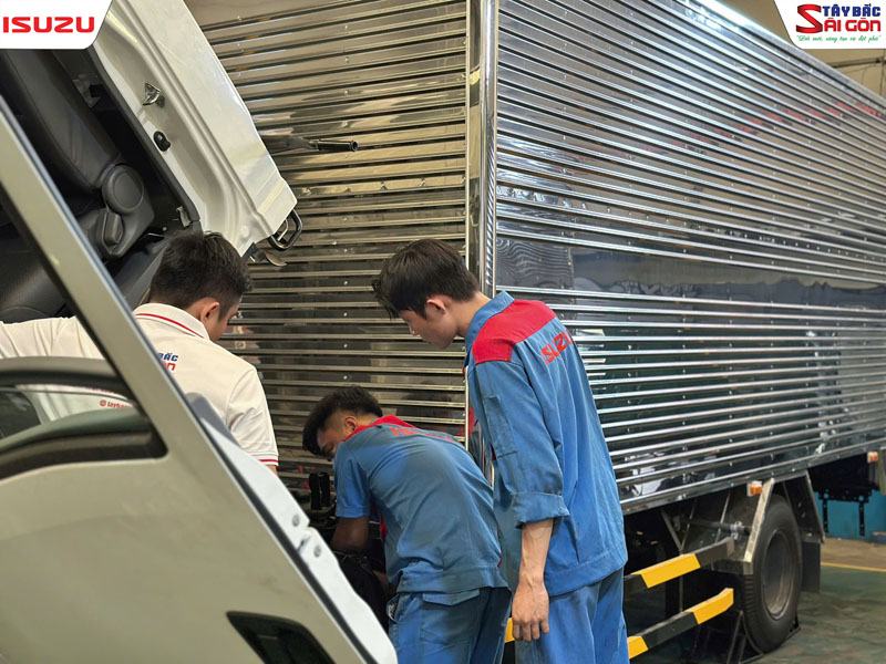 Hội thi tay nghề nội bộ Kỹ Thuật Viên ISUZU Tây Bắc Sài Gòn