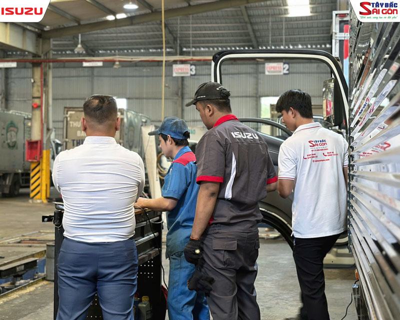 Hội thi tay nghề nội bộ Kỹ Thuật Viên ISUZU Tây Bắc Sài Gòn