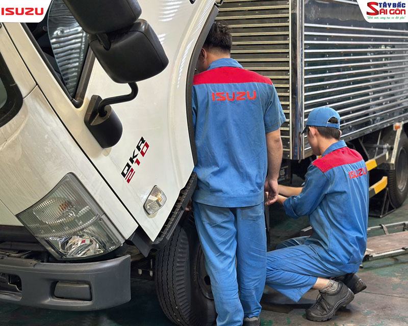 Hội thi tay nghề nội bộ Kỹ Thuật Viên ISUZU Tây Bắc Sài Gòn