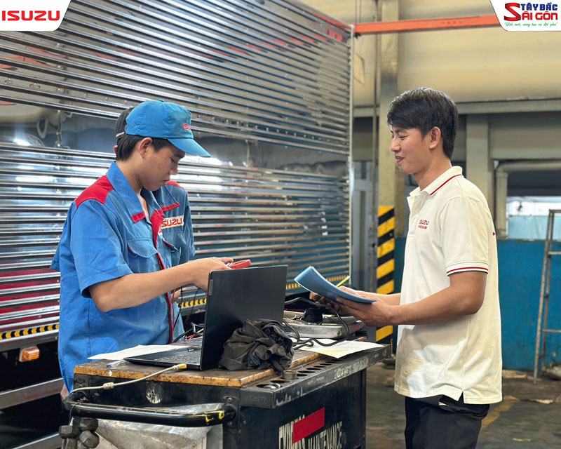 Hội thi tay nghề nội bộ Kỹ Thuật Viên ISUZU Tây Bắc Sài Gòn