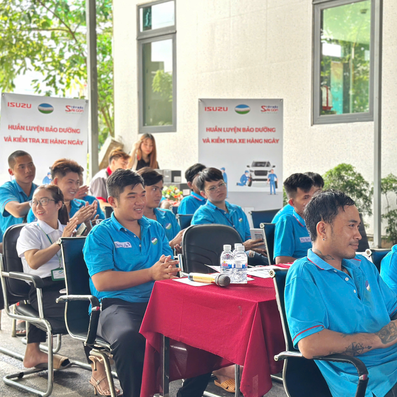 Hình ảnh: Buổi đào tạo lý thuyết về bao dưỡng và kiểm tra xe hằng ngày