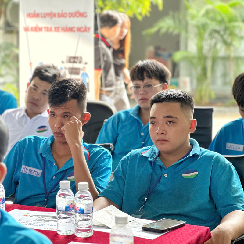 Hình ảnh: Buổi đào tạo lý thuyết về bao dưỡng và kiểm tra xe hằng ngày