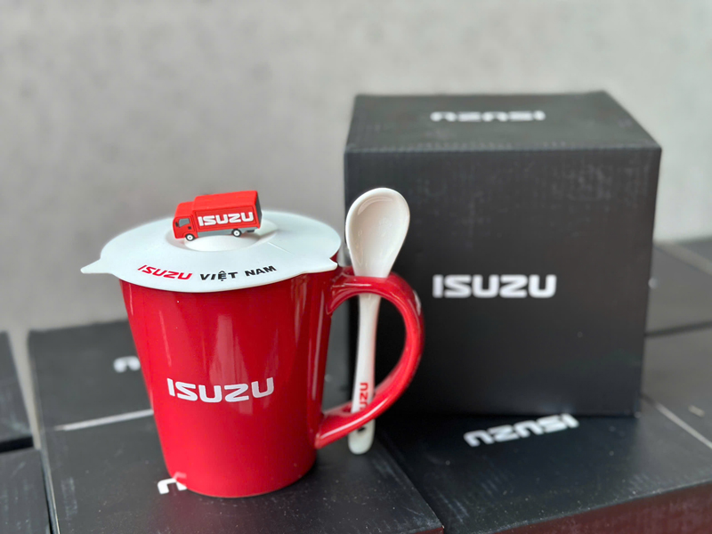 Quà tặng từ ISUZU Tây Bắc Sài Gòn
