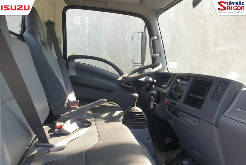 Nội thất bên trong xe đông lạnh ISUZU