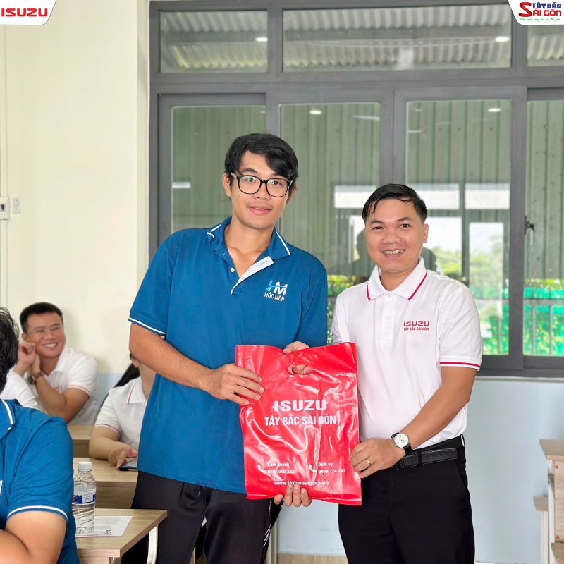 Buổi huấn luyện và lái xe tiết kiệm tại trung Tâm Đào Tạo & Sát Hạch Lái Xe Hóc Môn