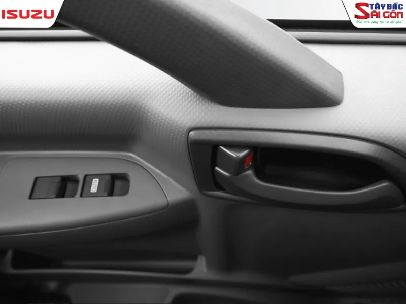 Xe tải mui bạt ISUZU QKR210 2.3 tấn bửng nhôm