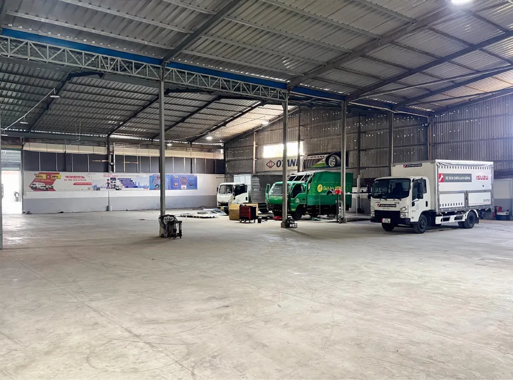 Xưởng tại ISUZU Tây Bắc Sài Gòn - CN Bình Phước
