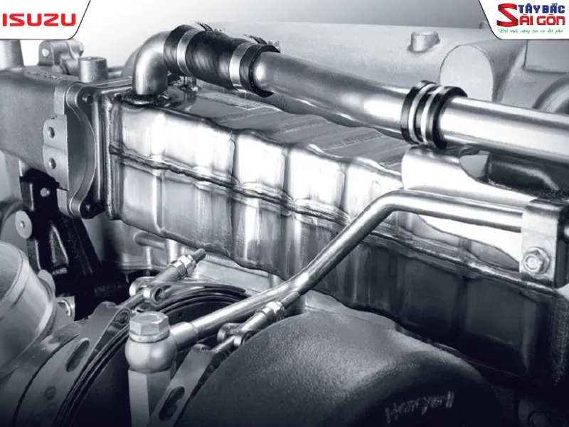 Xe tải mui bạt ISUZU QKR210 2.3 tấn bửng nhôm