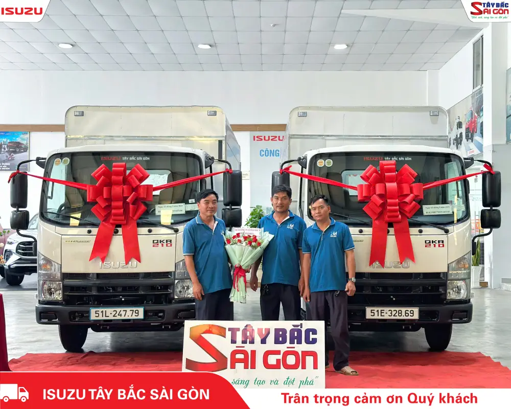 Bàn giao xe tập lái - Trung tâm ĐT&SH Lái xe Hóc Môn