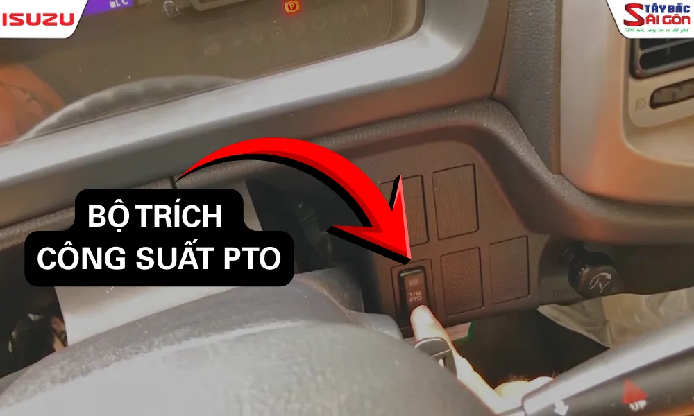 Vị trí công tắc PTO cóc ben trên cabin xe cẩu thùng 8 tấn Isuzu.