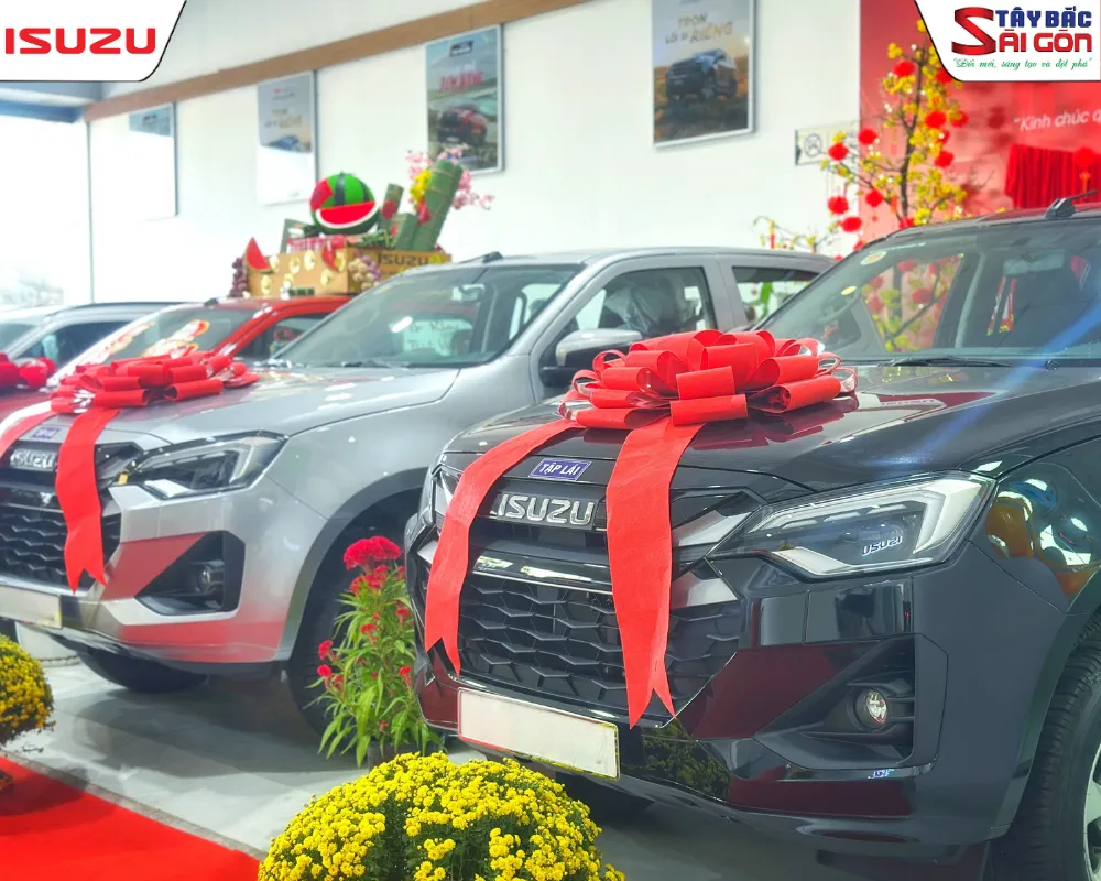 Góc nghiêng xe bán tải tập lái ISUZU D-MAX Prestige cho thấy tầm nhìn bao quát linh hoạt
