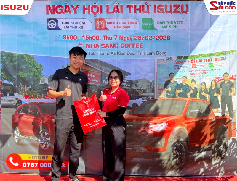 Tặng quà tại sự kiện