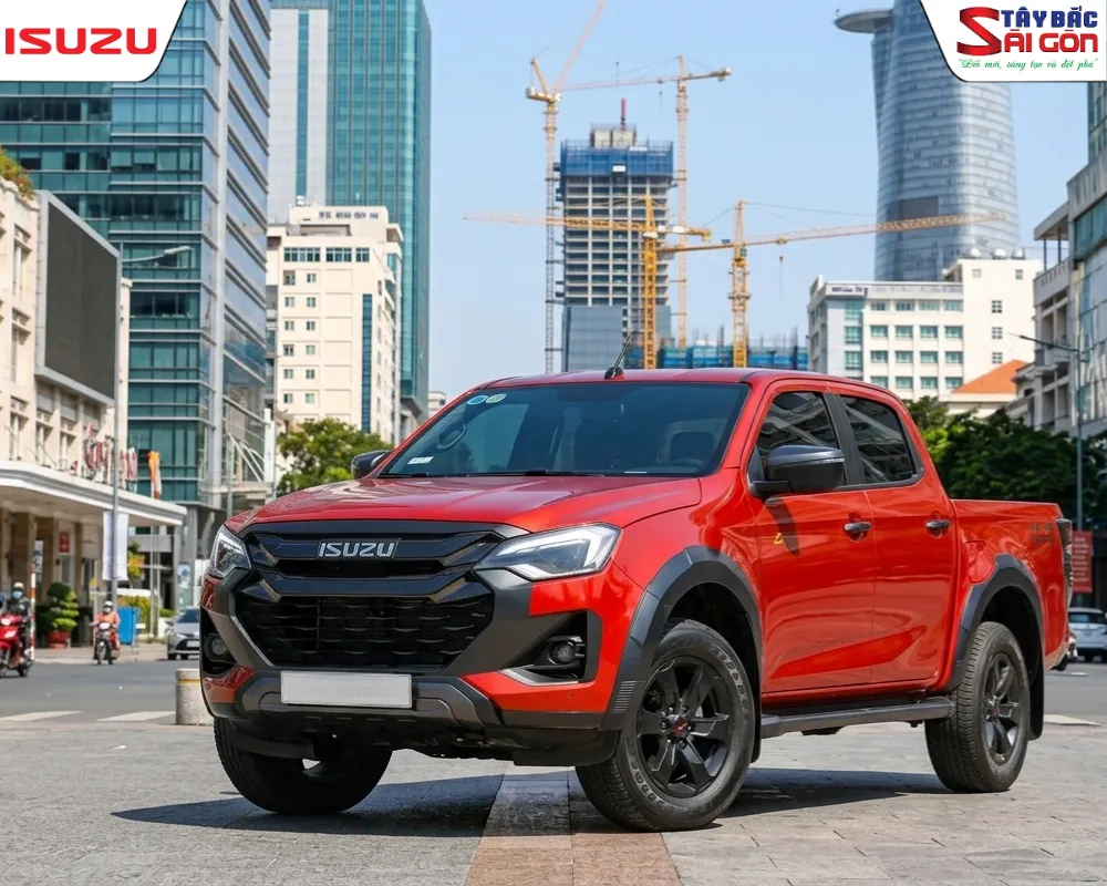 Hình ảnh xe bán tải lướt vào thành phố hcm không bị cấm giờ nhờ Quyết định 23 2018.