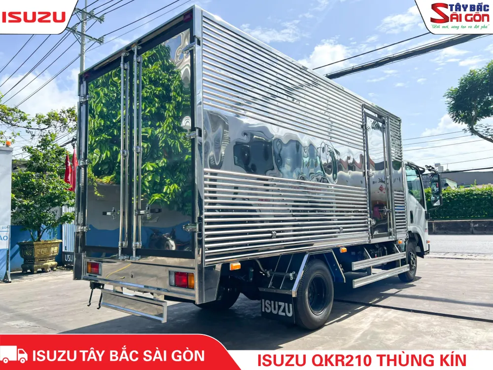QKR210 THÙNG KÍN - ISUZU 1T9 THÙNG KÍN