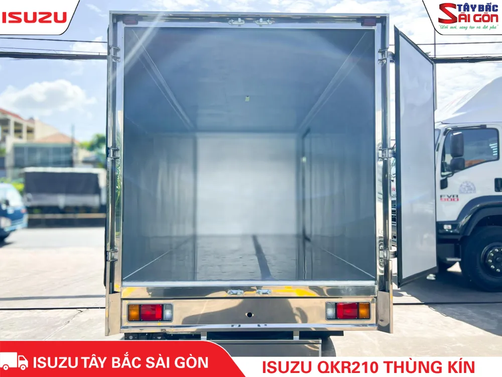 QKR210 THÙNG KÍN - ISUZU 1T9 THÙNG KÍN