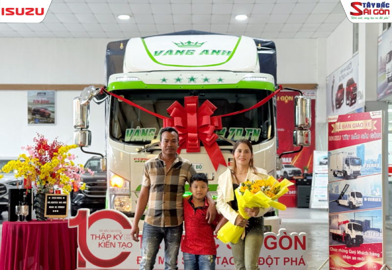 MỪNG RỠ BÀN GIAO ISUZU FRR650 THÙNG BẠT – SẴN SÀNG ĐỒNG HÀNH KINH DOANH