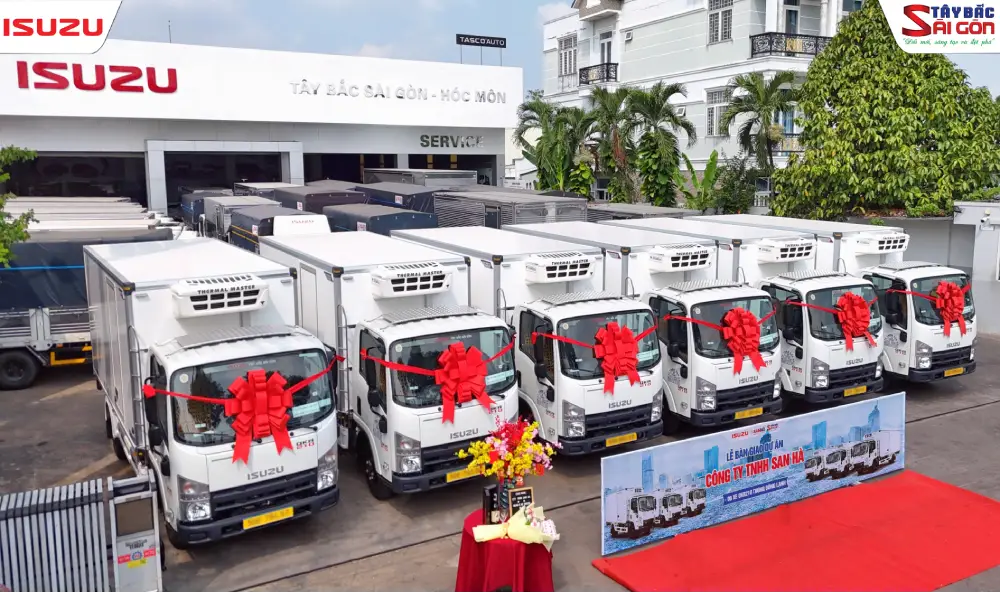 Hình ảnh từ buổi bàn giao xe