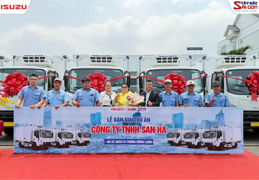 Hình ảnh từ buổi bàn giao xe