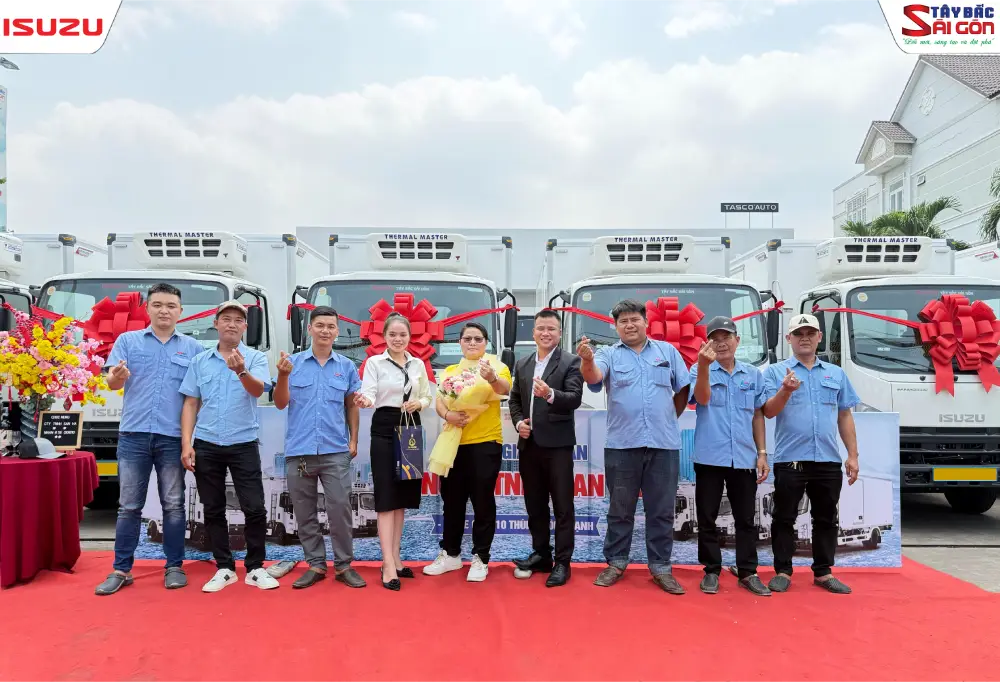 Hình ảnh từ buổi bàn giao xe