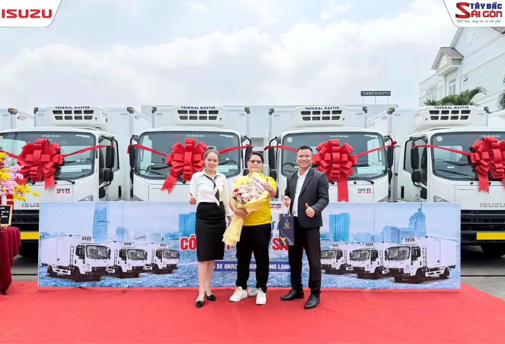 Hình ảnh từ buổi bàn giao xe