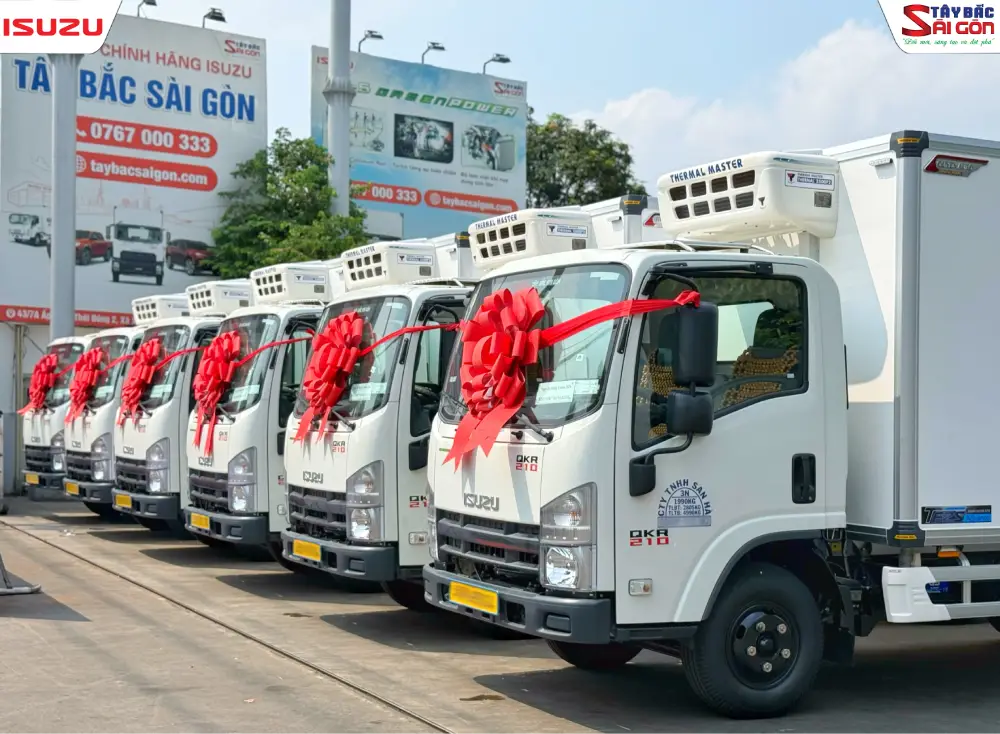 Hình ảnh từ buổi bàn giao xe