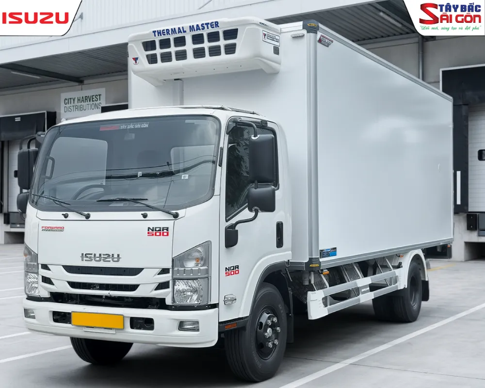 Xe đông lạnh Isuzu NQR500 5 tấn