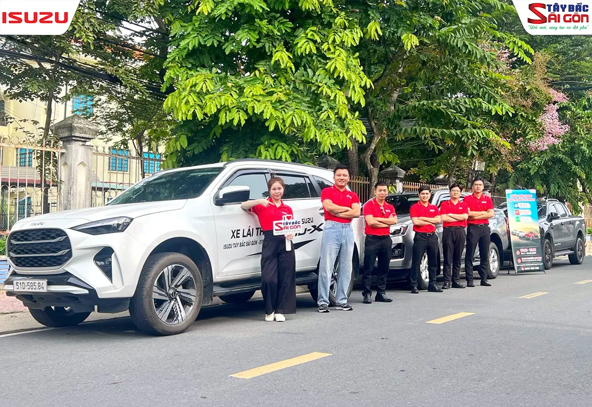 Xe lái thử ISUZU mu-X và D-MAX cùng đội ngũ ISUZU Tây Bắc Sài Gòn tại ngày hội