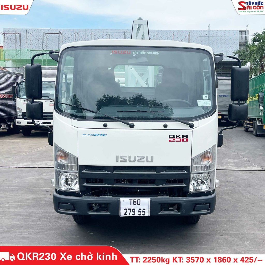 Xe Tải Isuzu QKR230 2.250 Tấn Chở Kính