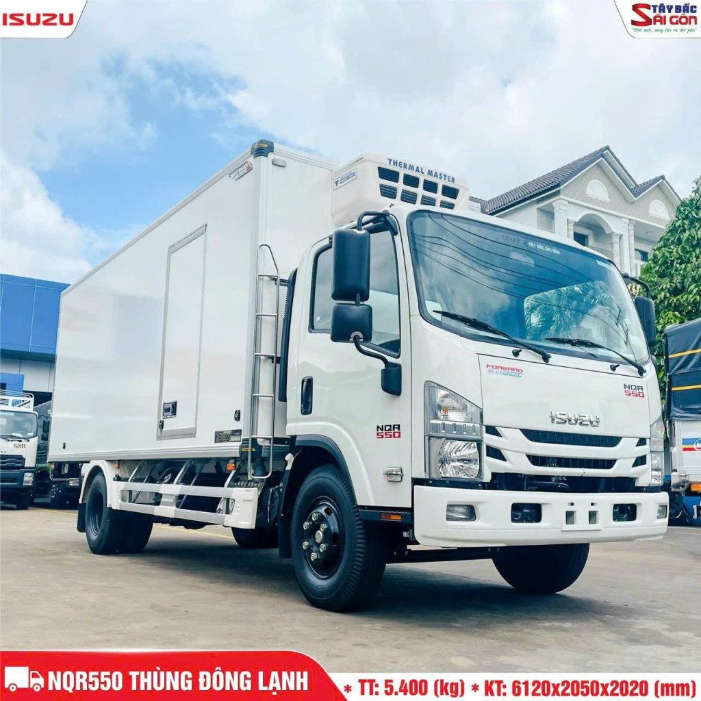 Xe Tải Isuzu NQR550 5.4 Tấn Thùng Đông Lạnh