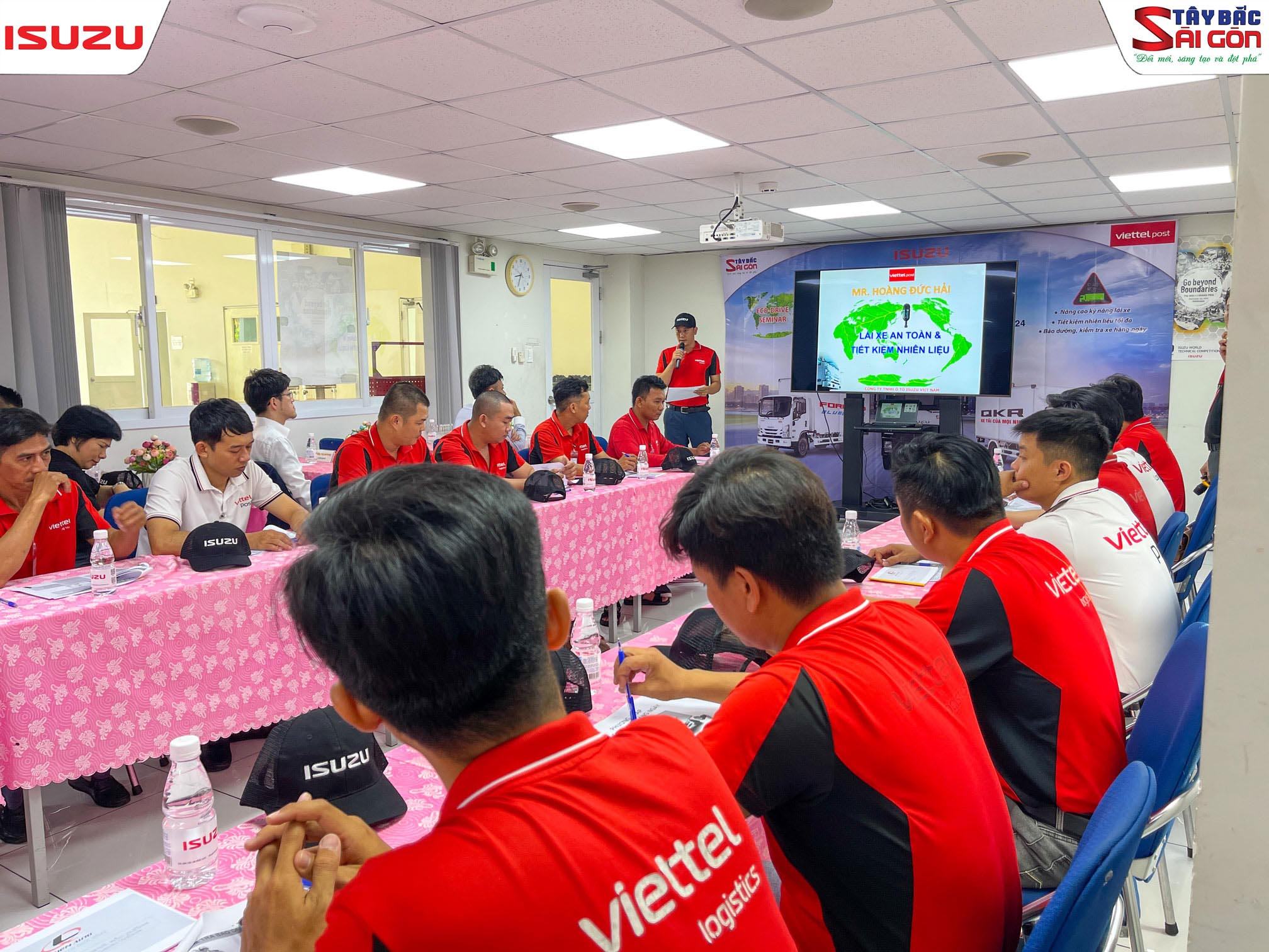Sự kiện Huấn luyện lái xe An toàn - Tiết kiệm nhiên liệu - Viettel Post
