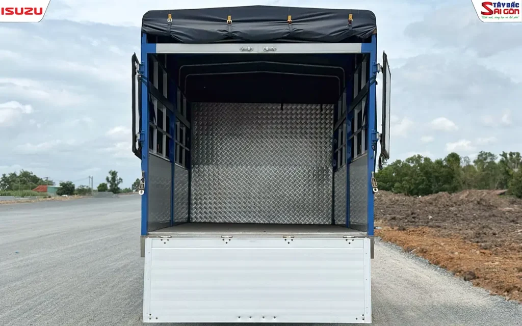 Mở cửa sau thùng mui bạt bửng nhôm ISUZU QKR230