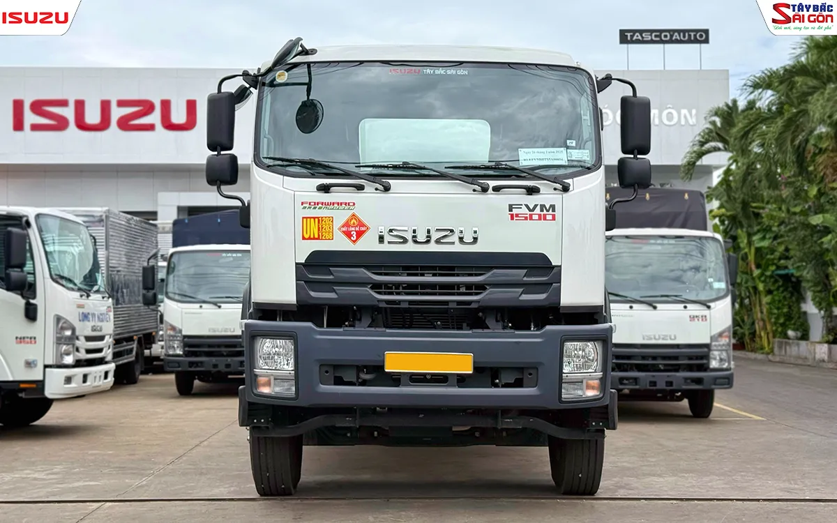 Đầu cabin xe bồn xăng dầu ISUZU FVM1500 nhìn chính diện