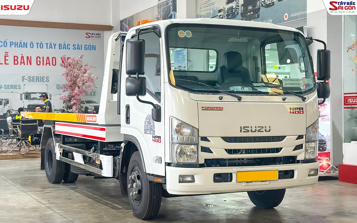 Xe Cứu Hộ Giao Thông Sàn Trượt Càng Kéo ISUZU NPR400