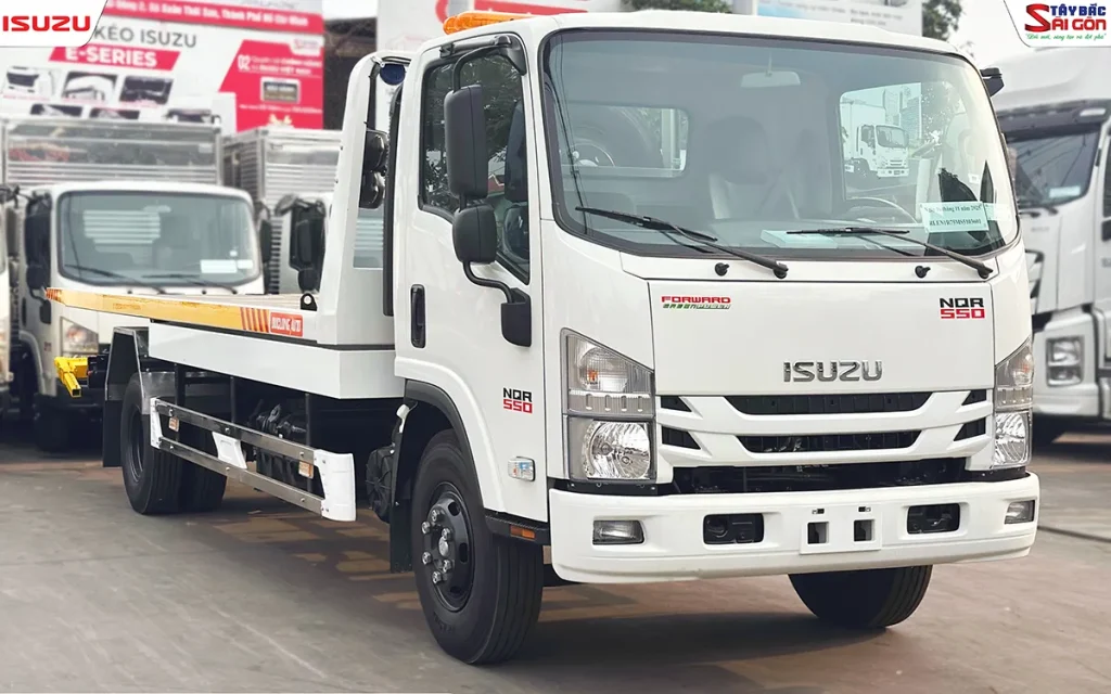 Xe Cứu Hộ Sàn Trượt ISUZU NQR550 (Càng Kéo Thủy Lực)