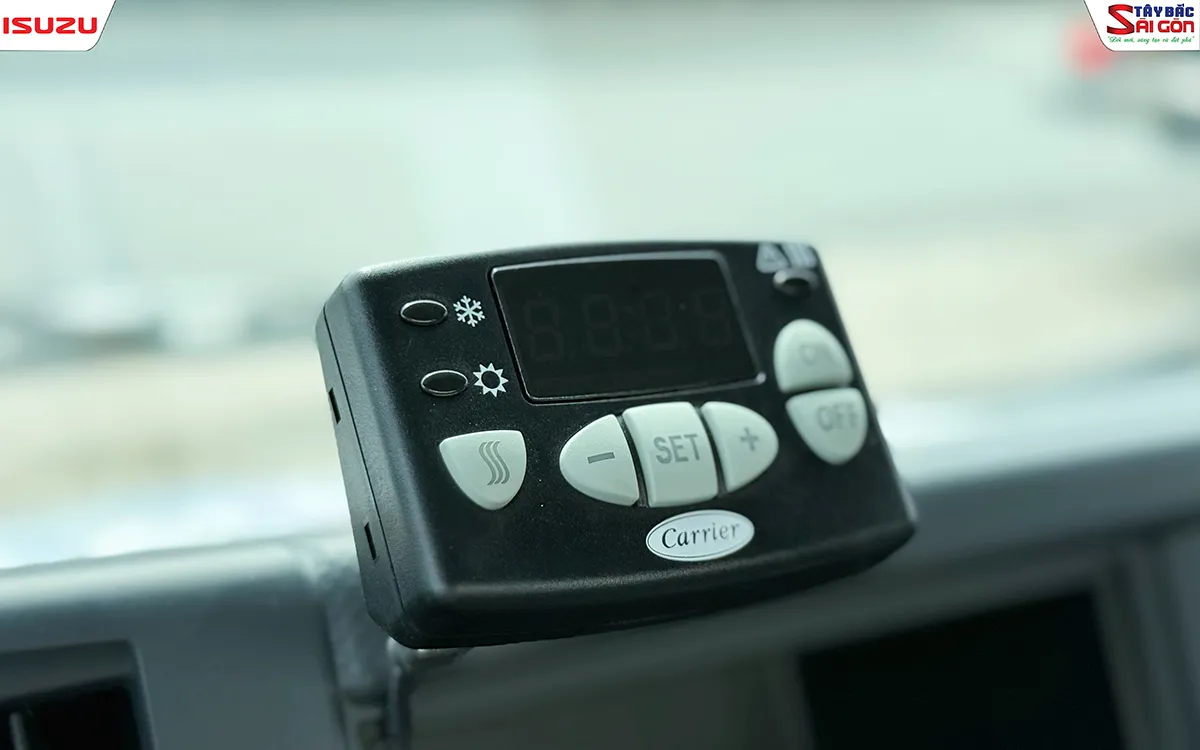 Bộ điều khiển nhiệt độ máy lạnh trong cabin xe đông lạnh ISUZU NQR550
