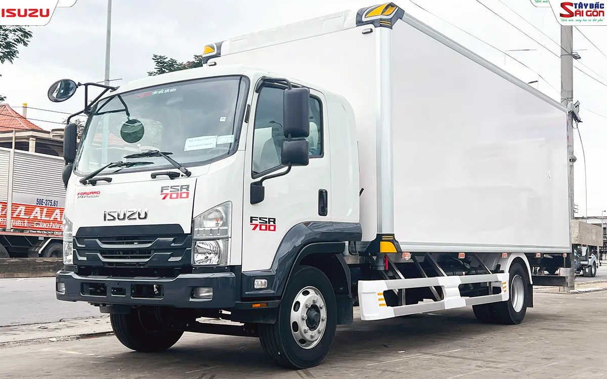 Xe Tải ISUZU FSR700 Thùng Bảo Ôn 6m