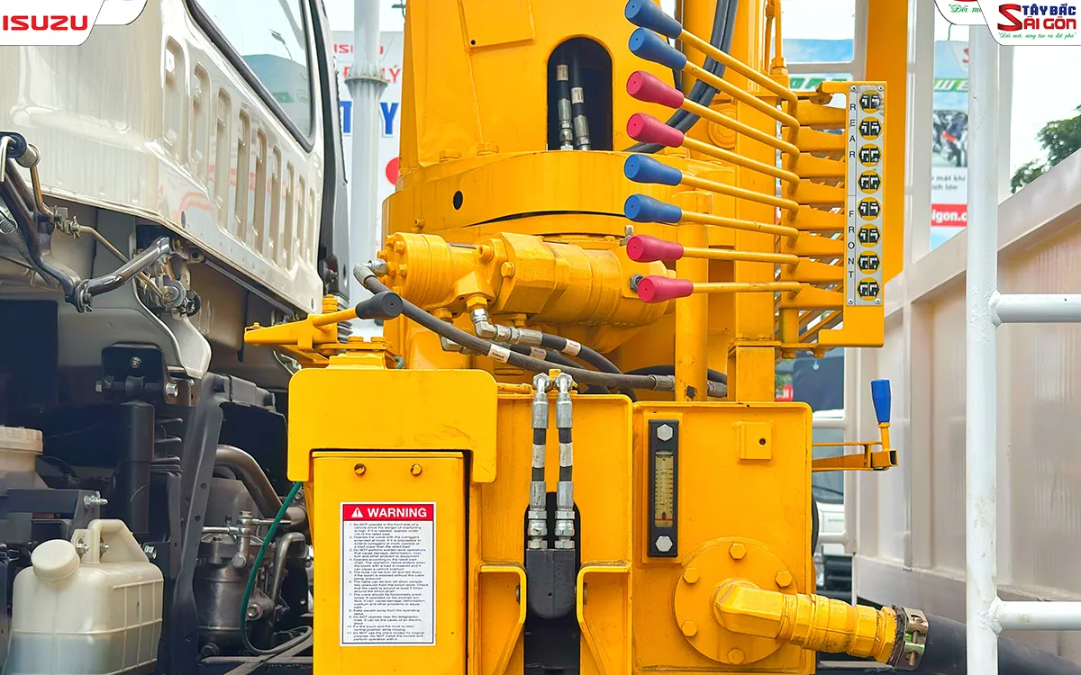 Cụm cần điều khiển cẩu bên hông trụ cẩu SOOSAN